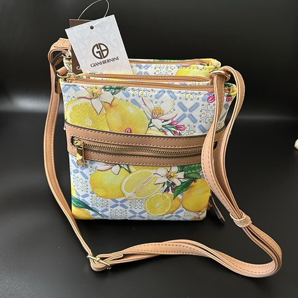 Giani Bernini Lemon Print Purse with a Matching Wallet - Picture 8 of 14